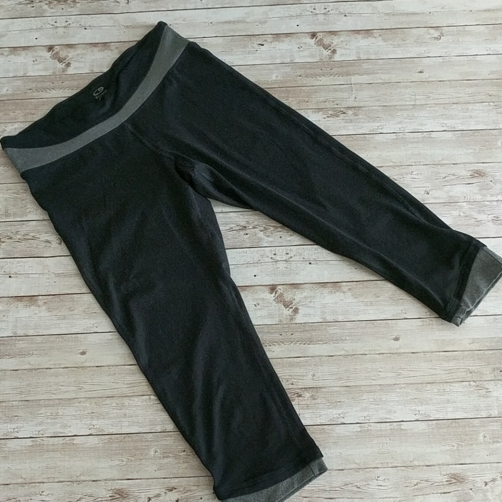 2 for $12 Champion black & grey capris yoga pants